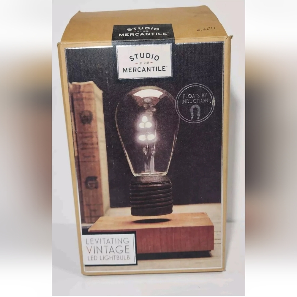 Levitating Vintage Led Lightbulb Floating Light Floats Induction Bulb  EUC W Box
